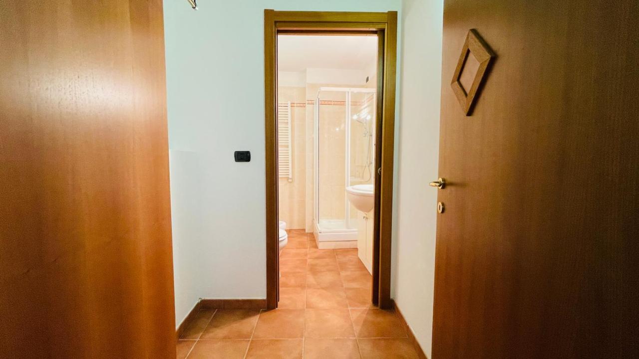 בארדונקיה Appartamento Smith Roero - Affitti Brevi Italia מראה חיצוני תמונה